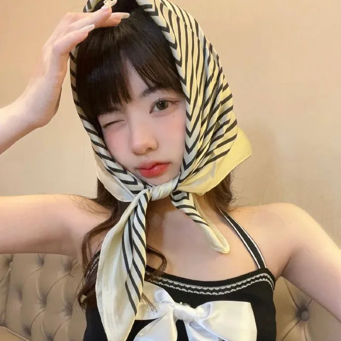 黑白游龙